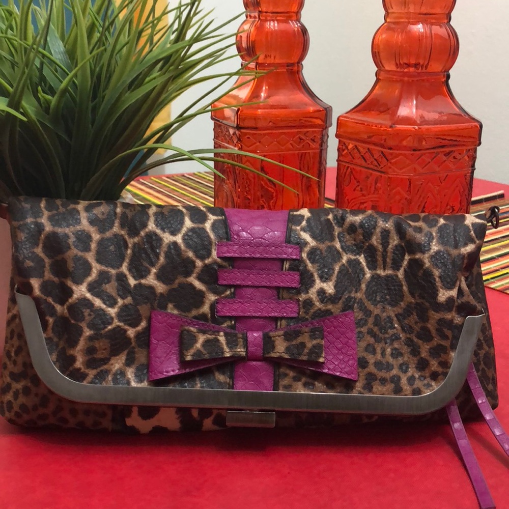 Jessica Simpson crossbody